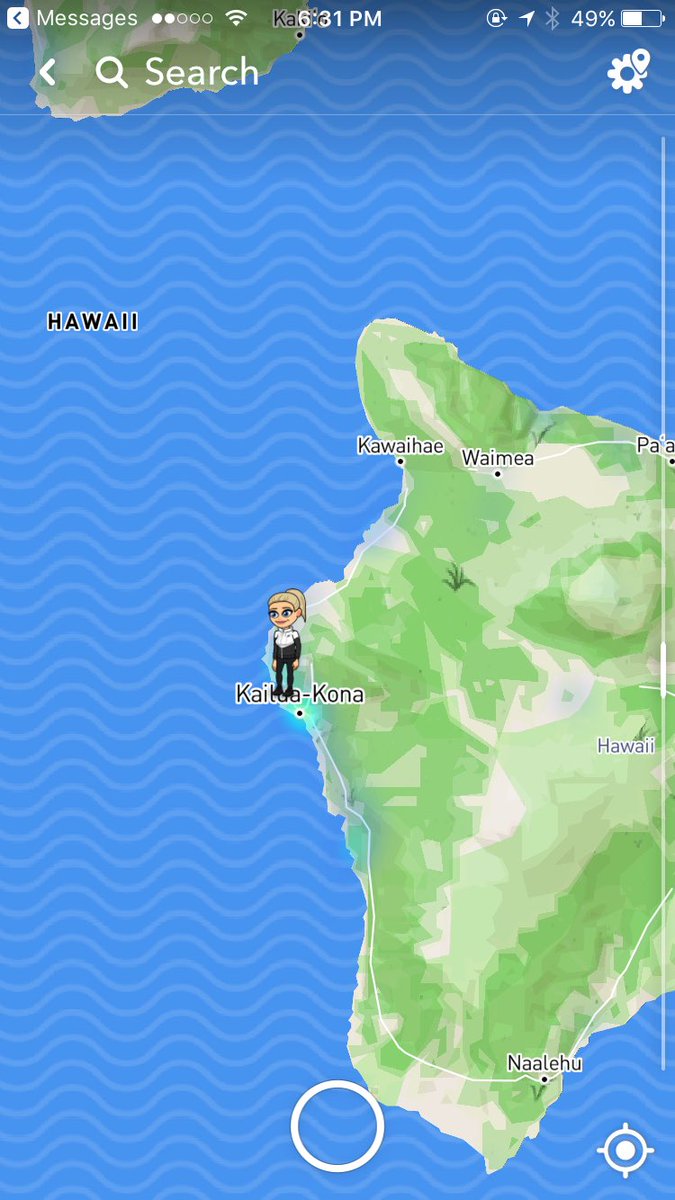 kasseym's tweet photo. @11Skin @trendy_wendy1 Look at @kmurch on vacation without changing her @Bitmoji outfit π#rookiemistake #howmanylayers https://t.co/ZEoh0JOnJk