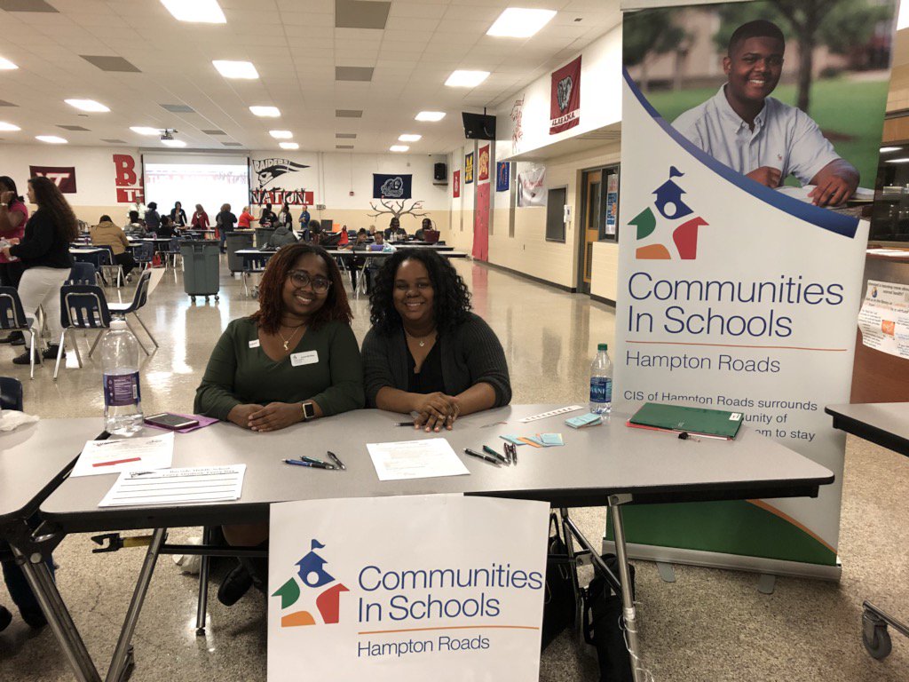 ehbeagle43's tweet photo. BMS is thankful for our community partners #baysidemsvbcps #BeAmazing #RaiderNation https://t.co/Lew4Lz5k9e