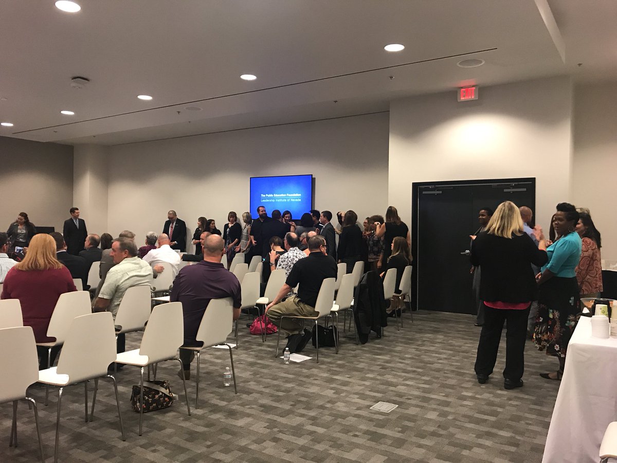 LeadNV_EDU's tweet photo. Time for the formal induction ceremony!! #TLAcompletion https://t.co/nWy21jB6CI