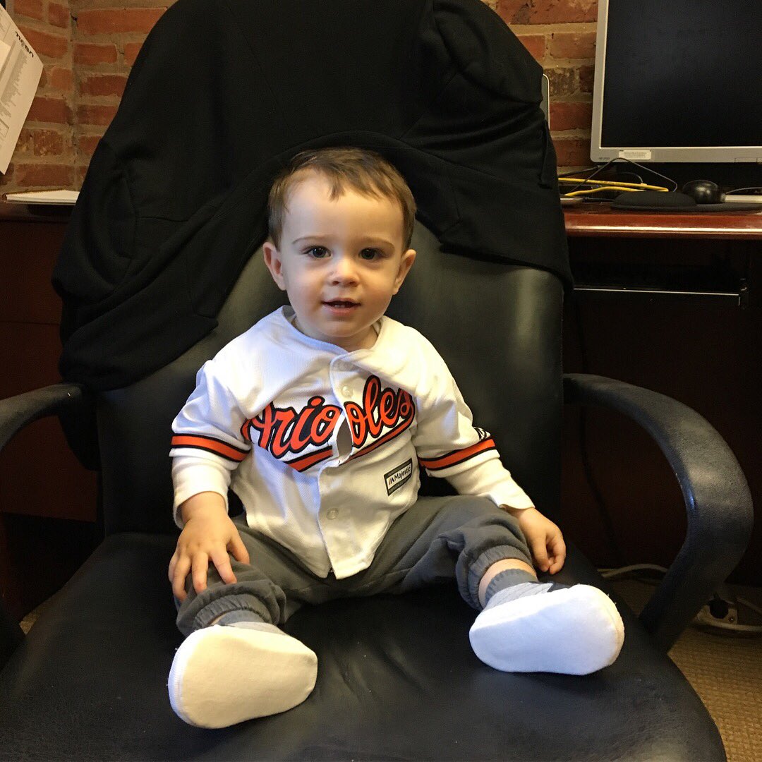 kristenmhudak's tweet photo. You are my sunshine, my only sunshine. You make me happy, when skies are grey....Happy Birthday, Bennett! #AuntMode π https://t.co/vfXwWOLmAl