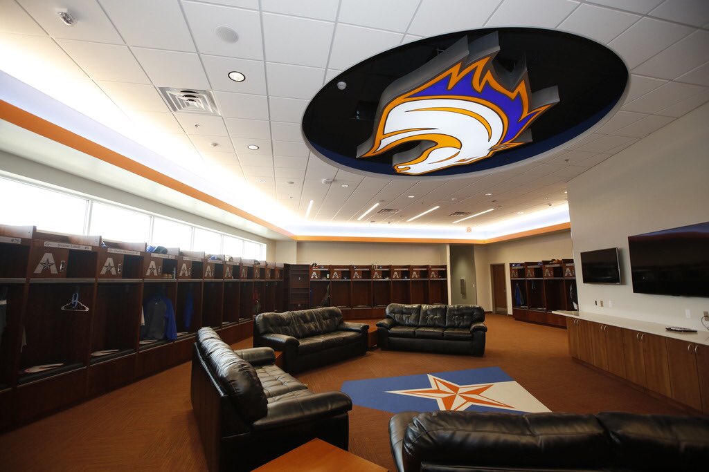 CesarGomez_9_'s tweet photo. I am excited to say that I will be staying close to home and playing D1 baseball at the University of Texas at Arlington. #JourneyContinues https://t.co/2E8BWzSwCi