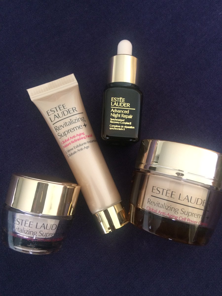 makeupinsiders's tweet photo. SE ACABA EL TIEMPO! Sets de tratamiento, de varios productos que nos gustan de #esteechile a un excelente precio!
https://t.co/fk1EBzmISj https://t.co/nQzye5bpHC