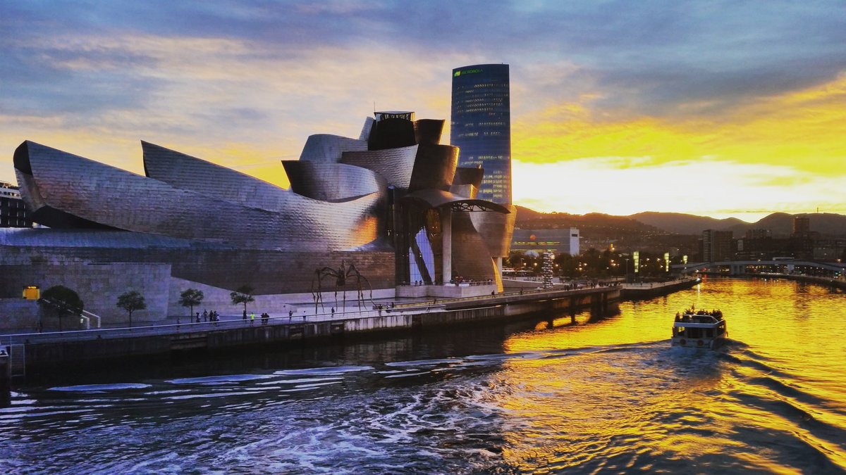 loretahur's tweet photo. #Bilbao elegida Mejor Ciudad Europea 2018 #UrbanismAwards ZORIONAK!!! (disculpad este minutito de bilbainismo) https://t.co/c3kPgGnpUX