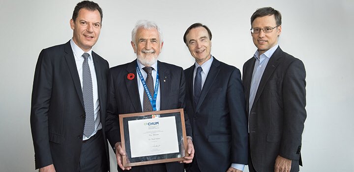 La direction du #CRCHUM est fière de remettre le prix Bâtisseur au Dr Pavel Hamet, médecin et chercheur émérite qui a fondé et dirigé le Centre de recherche du CHUM de 1996 à 2006 > bit.ly/2zrMH4L <a href="/med_umontreal/">Faculté de médecine</a>