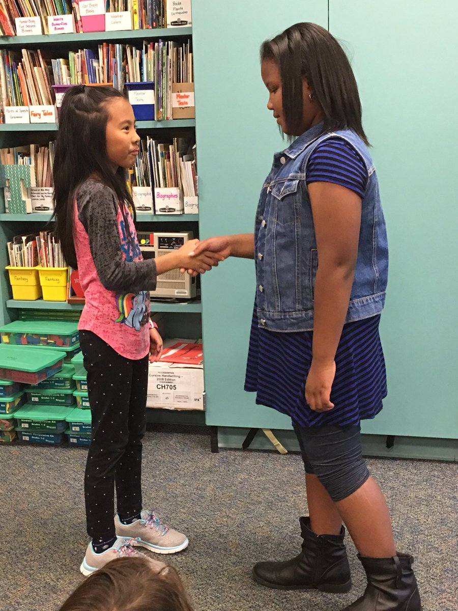 Communicating great sportsmanship after a tough spelling bee!#shinewithexcellence #tweet2shine <a href="/HumbleISD_SWE/">Summerwood Elementary</a>