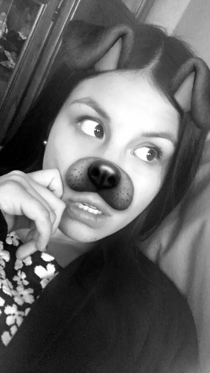 iridiscentjonah's tweet photo. @sebtsb #selfieforseb Aunque Sebastian me ignore siempre, lo subiré. 💓💓✨ Ily. 💗 https://t.co/BNjJPixAXh