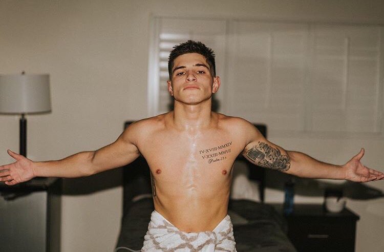  HAPPY BIRTHDAY TO A WHOLE MEAL!! ILY NICK MARA!! 