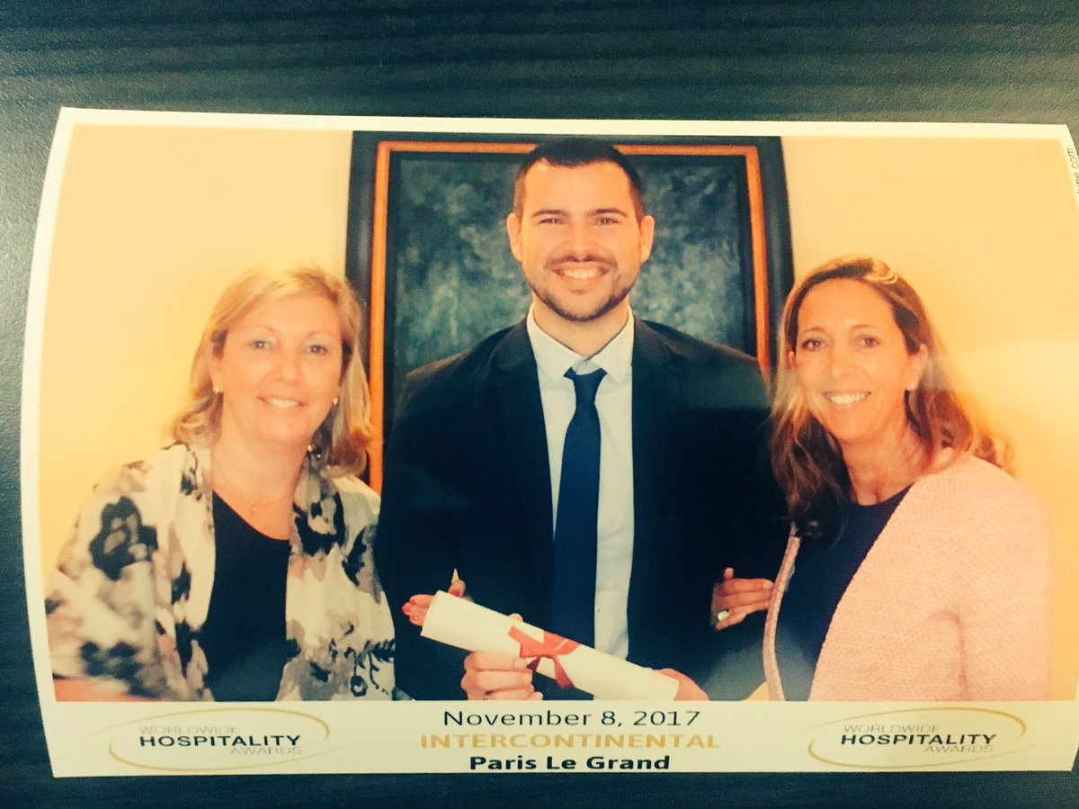 hotelscfh's tweet photo. Fier de nos equipes, de notre projet et de contribuer ร un monde meilleur ! #wha17 #worldwidehospitalityawards @whawards @HospitalityONfr #teamcfh https://t.co/fQJY64DFVk