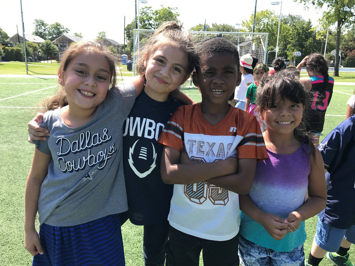 DISEorg's tweet photo. 2017 #HODFastPitch17 finalist @JubileePark focuses on community revitalization, including education, affordable housing, public health, public safety, &amp; economic development. Come out to support them on Nov 28! Tickets: https://t.co/aXIjpOi81Q https://t.co/tHXDo2efCk
