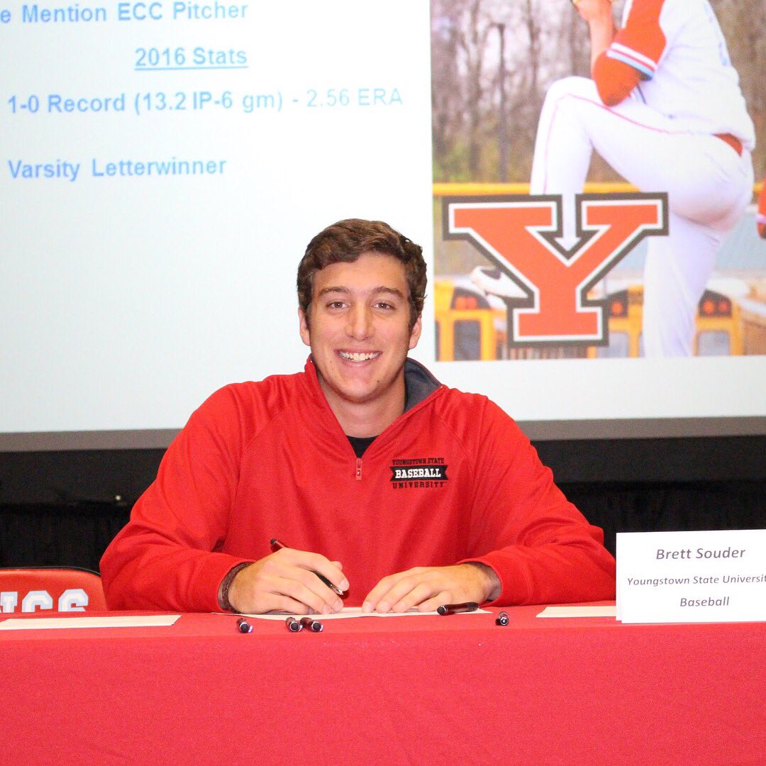 brett_souder22's tweet photo. Glad to make it official! #goguinsπ§ #fearthepenguin @YSUBaseball https://t.co/9uWkrndaa9