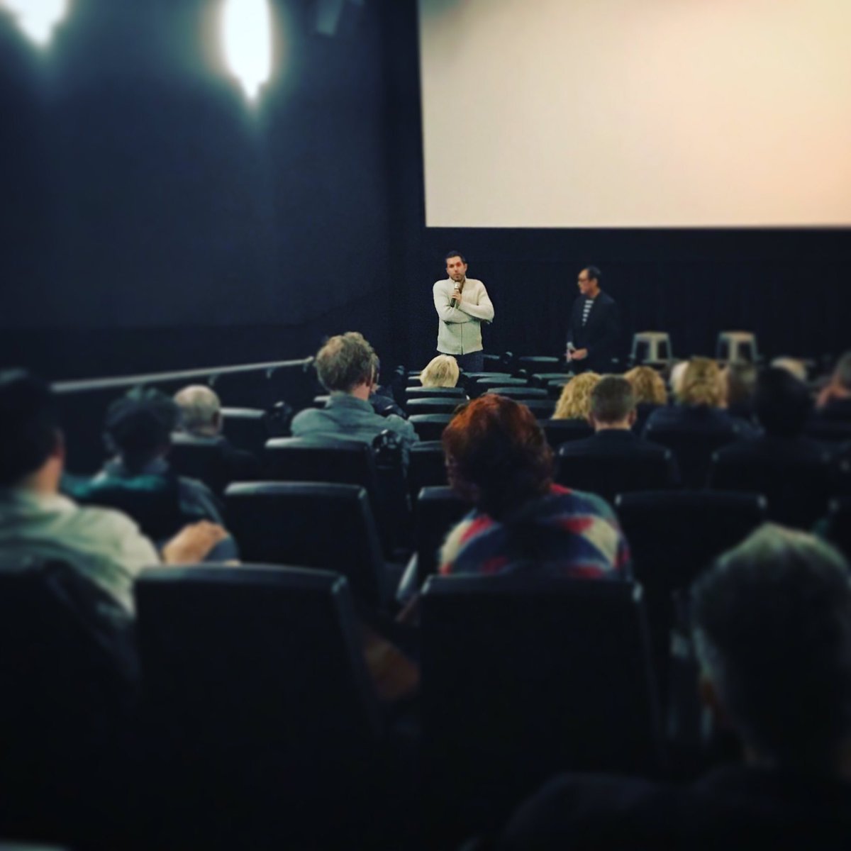 Finding Oscar tweet media