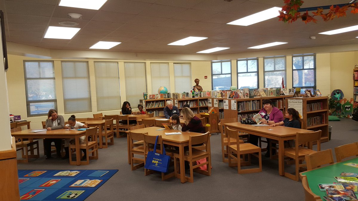 ParkPanthersWPS's tweet photo. Park Panthers Read 2 Succeed! #Wpsproud https://t.co/HvXOVoKdhO