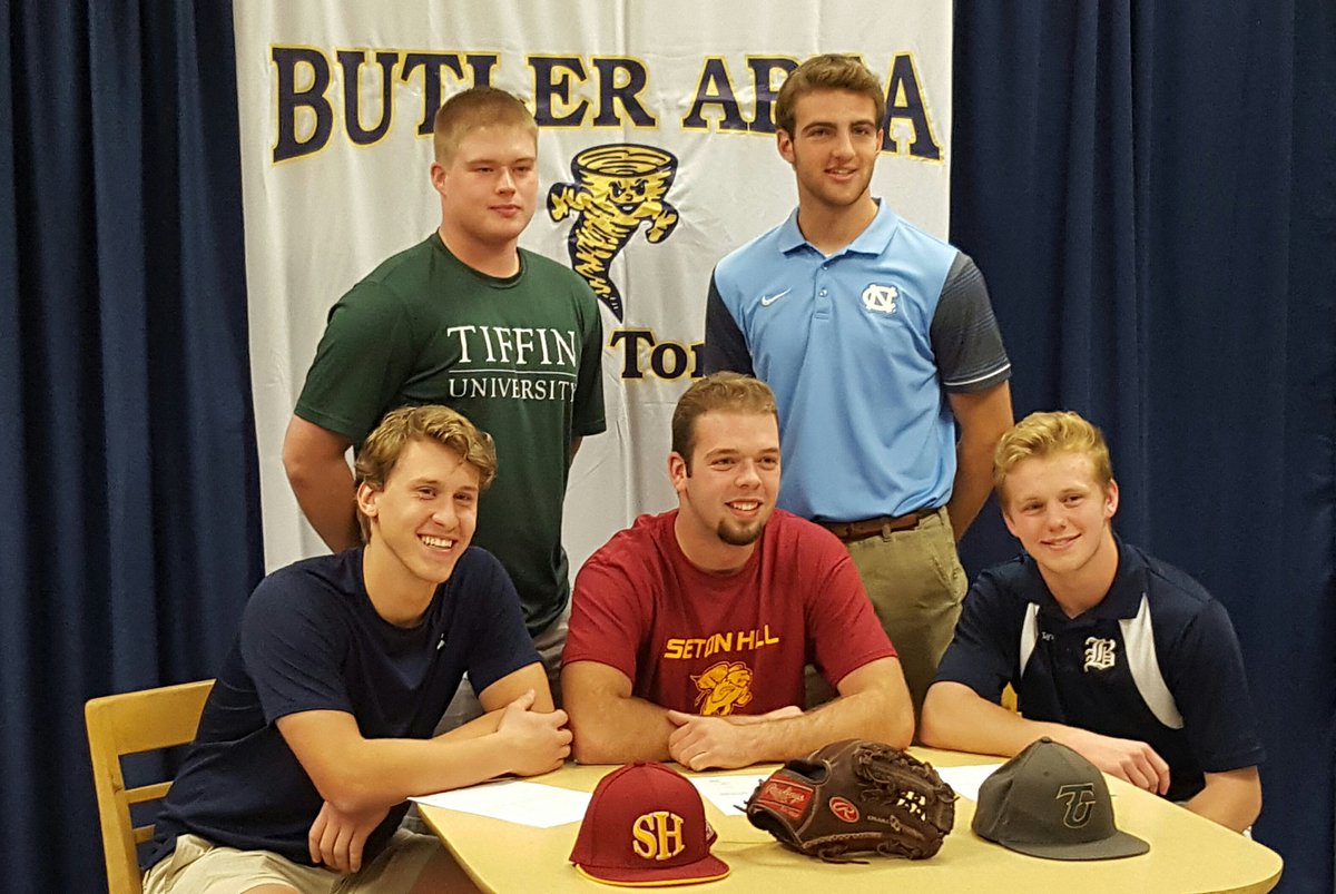 kathyl1999's tweet photo. @wpial_baseball Butler Tornado Seniors NLI Signing @_rlynn52 @btkeene9 @nashbryan14 @C_ollio24 @FleegerBrandon Justin Stewart https://t.co/XNfEmB0wty