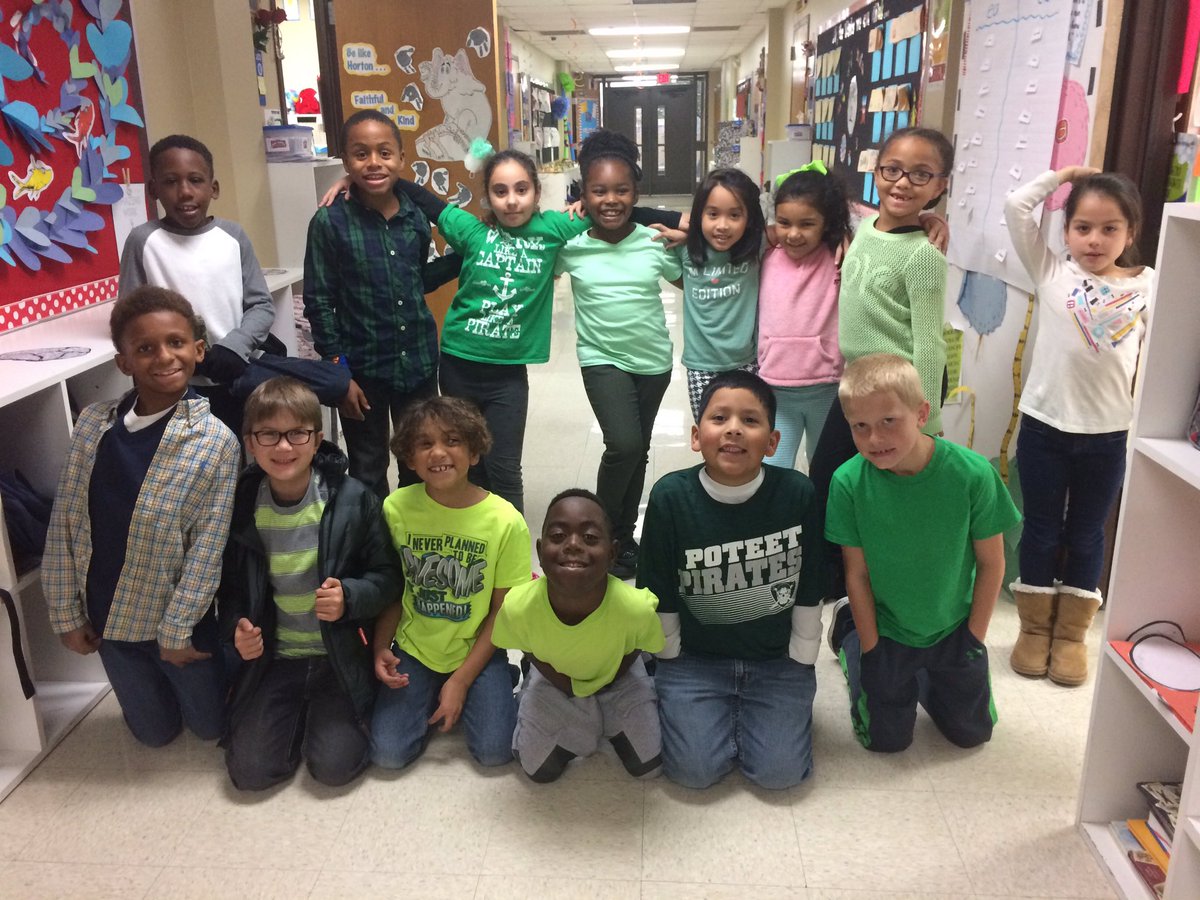 CounselorMari's tweet photo. Kimball supports the Poteet Pirate BAND! #greenday #statemarchingcontest #KimballES @GoPirateBand #statebound https://t.co/Rkwm3BnDLb