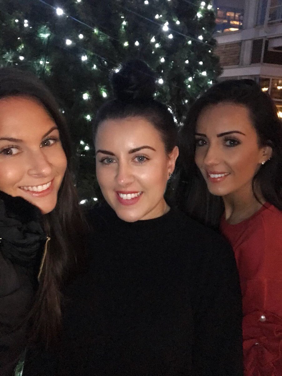 thatfemalecoach's tweet photo. Lovely night 🎄❤️❄️ #CardiffBay https://t.co/i2R1HR4rAc