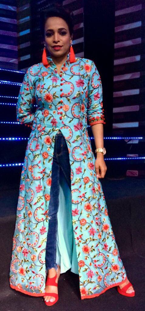 pradhan_mini's tweet photo. Episode 3, time is flying and how, designed and styled by Jerry D'souza https://t.co/IEoZx5ilPa