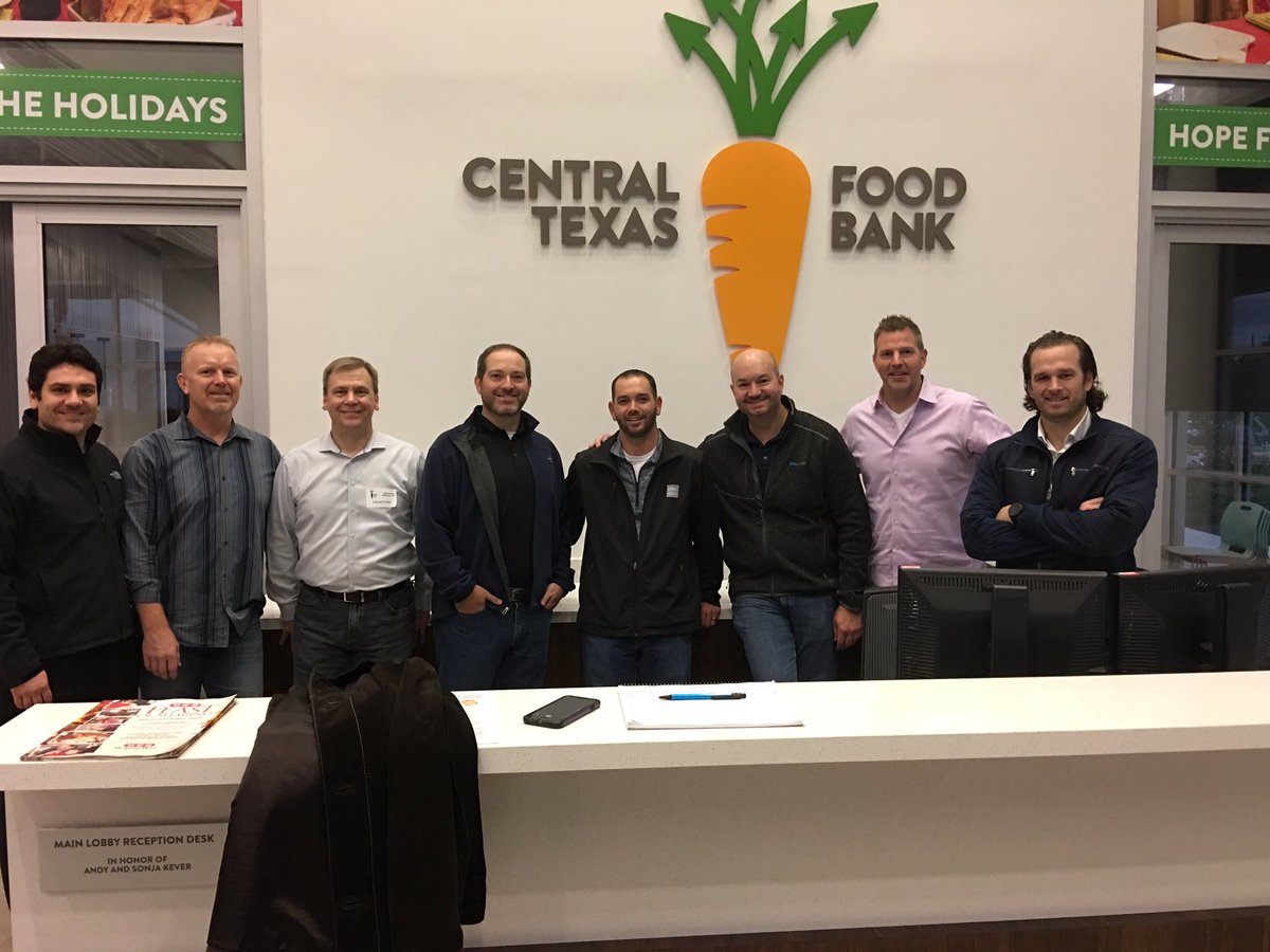 Amazing opportunity to participate in <a href="/Dell4Good/">Dell Legacy of Good</a> #LegacyOfGood at <a href="/CTXFoodBank/">CentralTexasFoodBank</a>! 9420 lbs of food and over 7800 meals processed today!