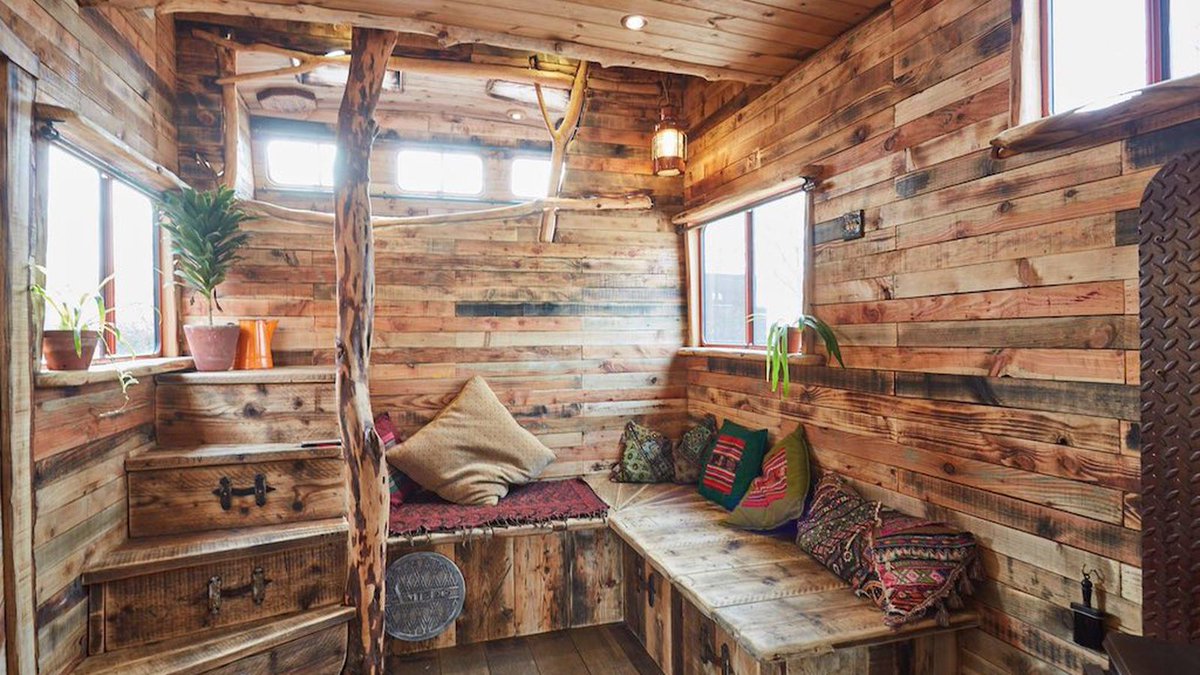 BetterLivingVa's tweet photo. This #tinyhome used to transport horses. Find out how the transformation went. #uniqueho... https://t.co/zGaJmxUbRh https://t.co/oxjqc8RHz9