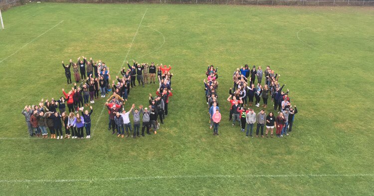 CouncilESDH's tweet image. The graduating class of 2018!!