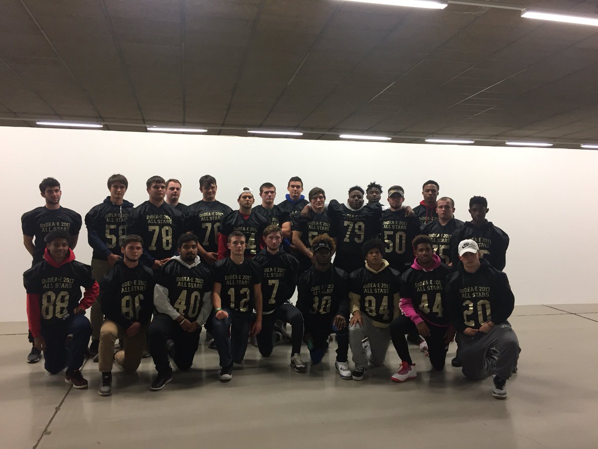 Wieswarriorfb's tweet photo. 2017 DODEA-E All Stars https://t.co/tszMzR9jjo