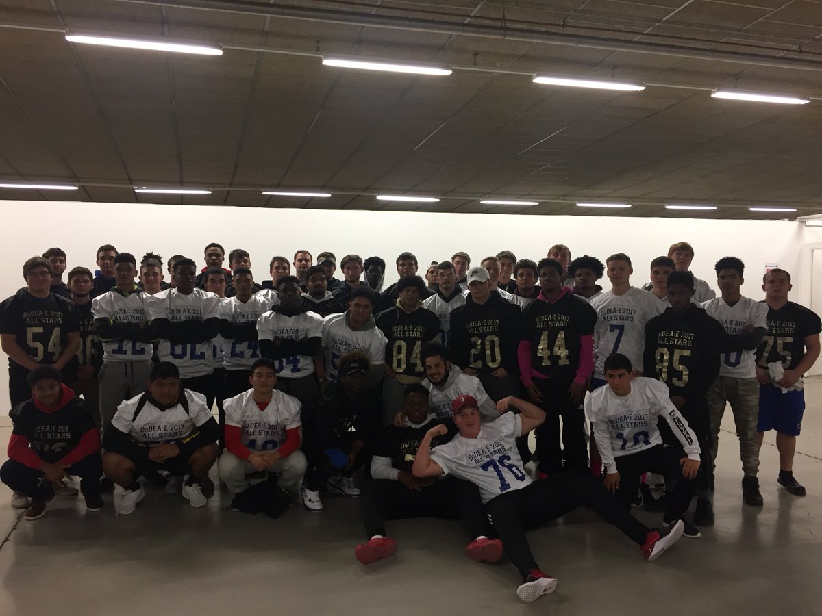 Wieswarriorfb's tweet photo. 2017 DODEA-E All Stars https://t.co/tszMzR9jjo