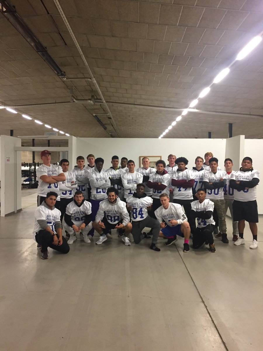 Wieswarriorfb's tweet photo. 2017 DODEA-E All Stars https://t.co/tszMzR9jjo
