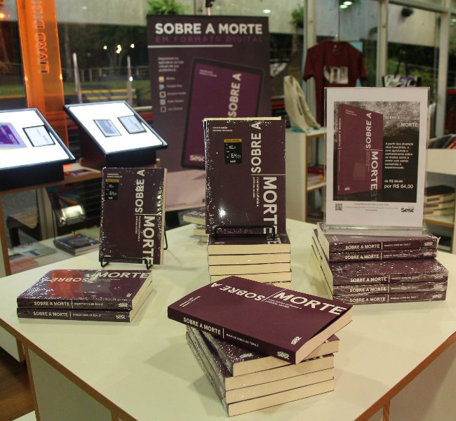 SescIpiranga's tweet photo. Lançamento do livro 'Sobre a Morte: invariantes culturais e práticas sociais’. #sescipiranga #Finitudes https://t.co/d7bynptIBy