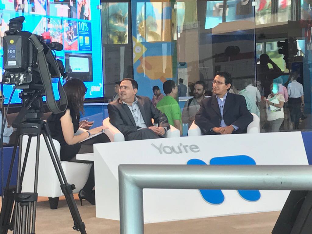 RobertE1998's tweet photo. @ciscolivelatam 
Presentación de caso de éxito de la Universidad Central del Ecuador https://t.co/5rWlTIwlCr