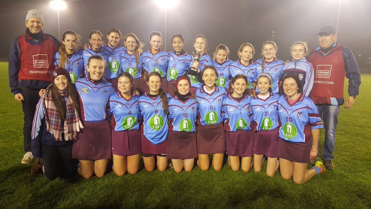 GibneyMary's tweet image. Congratulations to @NaomhOlaf U16s on their championship final win tonight against a gallant @WColmcille fantastic sporting game!