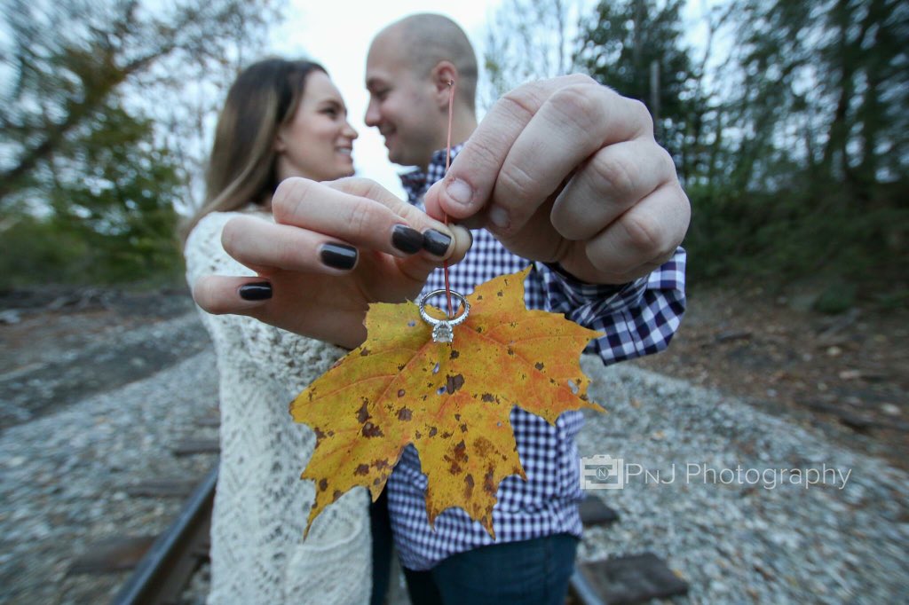 PhotographyPNJ's tweet photo. Congratulations to Matt &amp; Jenn on their #engagement! Boy do we love #fall #engagementsessions! 😍💍💗 #engaged https://t.co/NJd2Gpfw1u