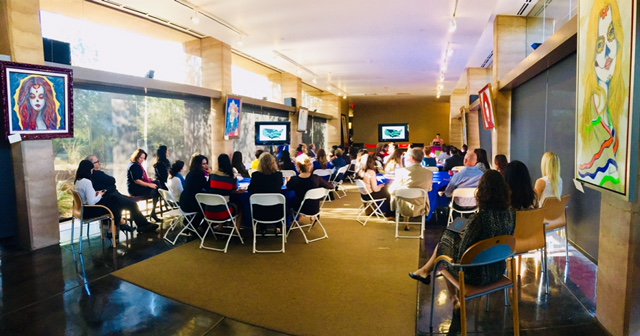 PoRtAvOz's tweet photo. “Latino student success is AZ's success” - State of Education at the @UnivisionAZ studios. Thank you @HeliosEdFnd, @ExpectMoreAZ and @mcccd for the partnership! https://t.co/xBMrfUdOf9