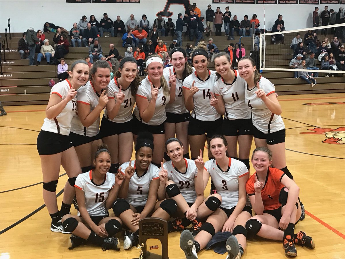 colonelcrazed's tweet photo. YOUR LADY COLONELS ARE THE REGION 1B CHAMPIONS!🏐🔥 #GoColonels https://t.co/oBaTSWsWGb