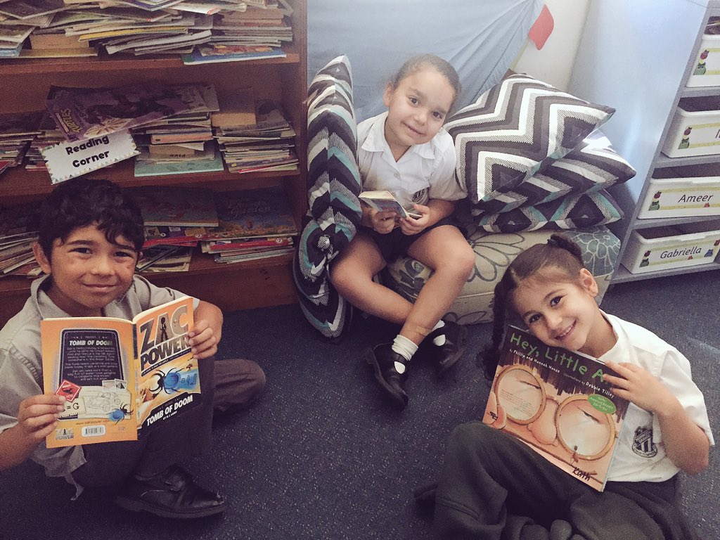 LeanneStraub's tweet photo. #2S2017 happily and calmly doing word work activities this morning @Sherwood_Grange 😄😀 https://t.co/ow9vRSPoZH
