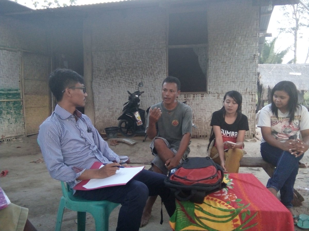sepry_b's tweet photo. Supervisi Koperasi Nelayan di SKPT Kab. Sumba Timur oleh tim dri BRSDMPKP Puslatluh KP #AKSIPPB #SUMBATIMUR #SKPT @mzulficar @dpp_ipkani @fisheris_ @puslatluhkp @PPBPUSLATLUHKP https://t.co/mwUVpMVXGs