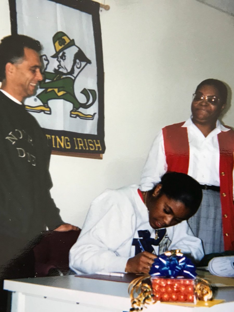 IrishCoachIvey's tweet photo. Nov. 8 1995 🍀 Still one of the best decisions I’ve ever made! Blessings on blessings... #signingday #welcomeClassof2018 https://t.co/gHoJts6HaM