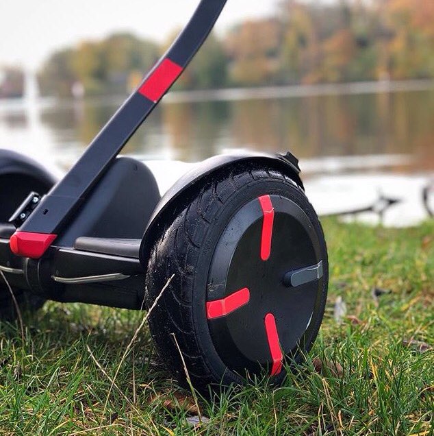 CreativeRiders's tweet image. The 10.5 inch pneumatic tires and military grade shock absorption will help you traverse various conditions with ease. Photo: Julians1983