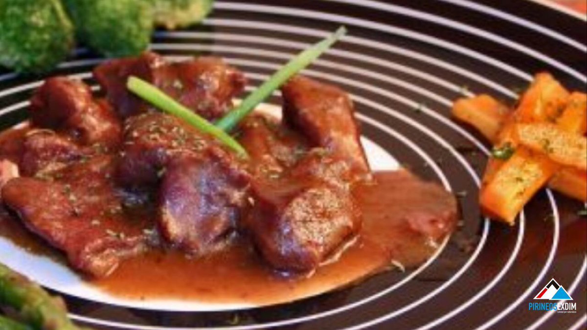 PirineosExdim's tweet photo. PRODUCTOS | RAGOUT DE JABALÍ Y CIERVO: trozos de carne de jabalí y ciervo obtenidos de la paleta y cuello, troceados en porciones de 30/50g. https://t.co/Y3nNAzDUuN