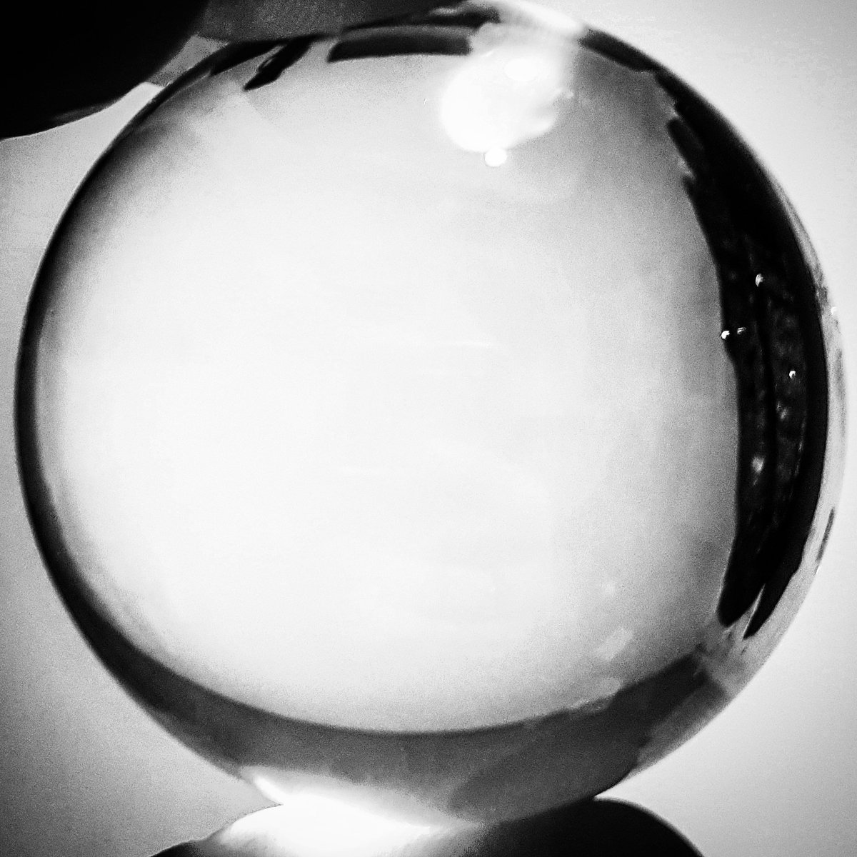 EndgamePhoto's tweet photo. I have a new toy! #newtoy #glassball #photography #photolately https://t.co/IOpwQC4zhj