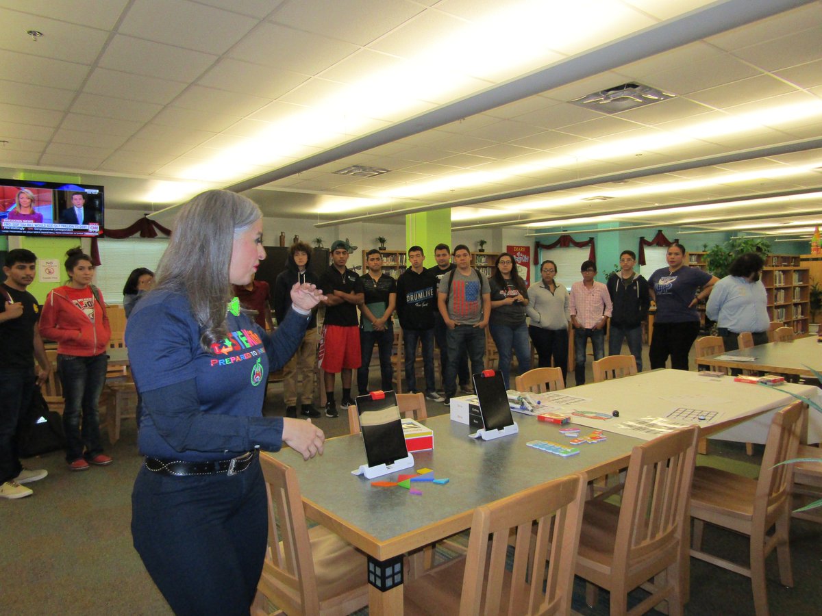 JLHS Academies tweet media