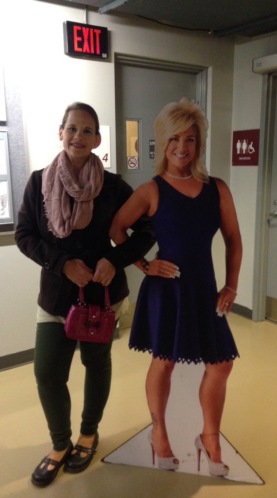 Hey_Kers's tweet photo. I cannot wait for this experience! So excited to see #LongIslandMedium @Theresacaputo https://t.co/LasYaAIb0i