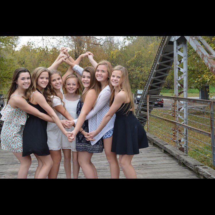 _MeredithParker's tweet photo. @ttaylorrippey happy birthday!🎉🎈 hope your day was awesome❤️❤️love you https://t.co/Jkl26jUakE