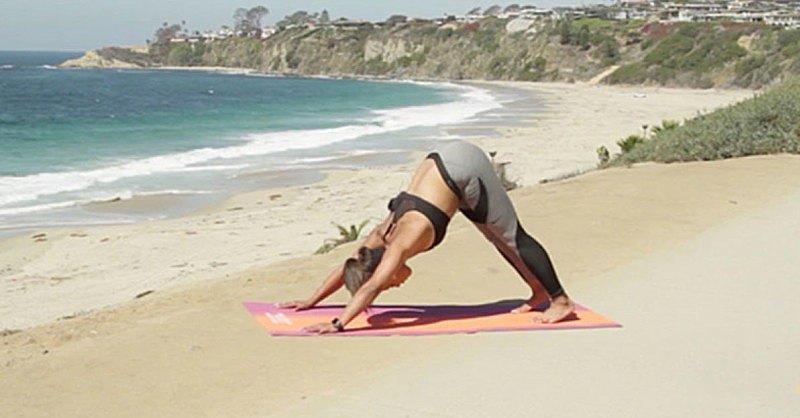 The Beginner-Friendly Yoga Flow You Should Practice Once a Week bit.ly/2zGeyPv