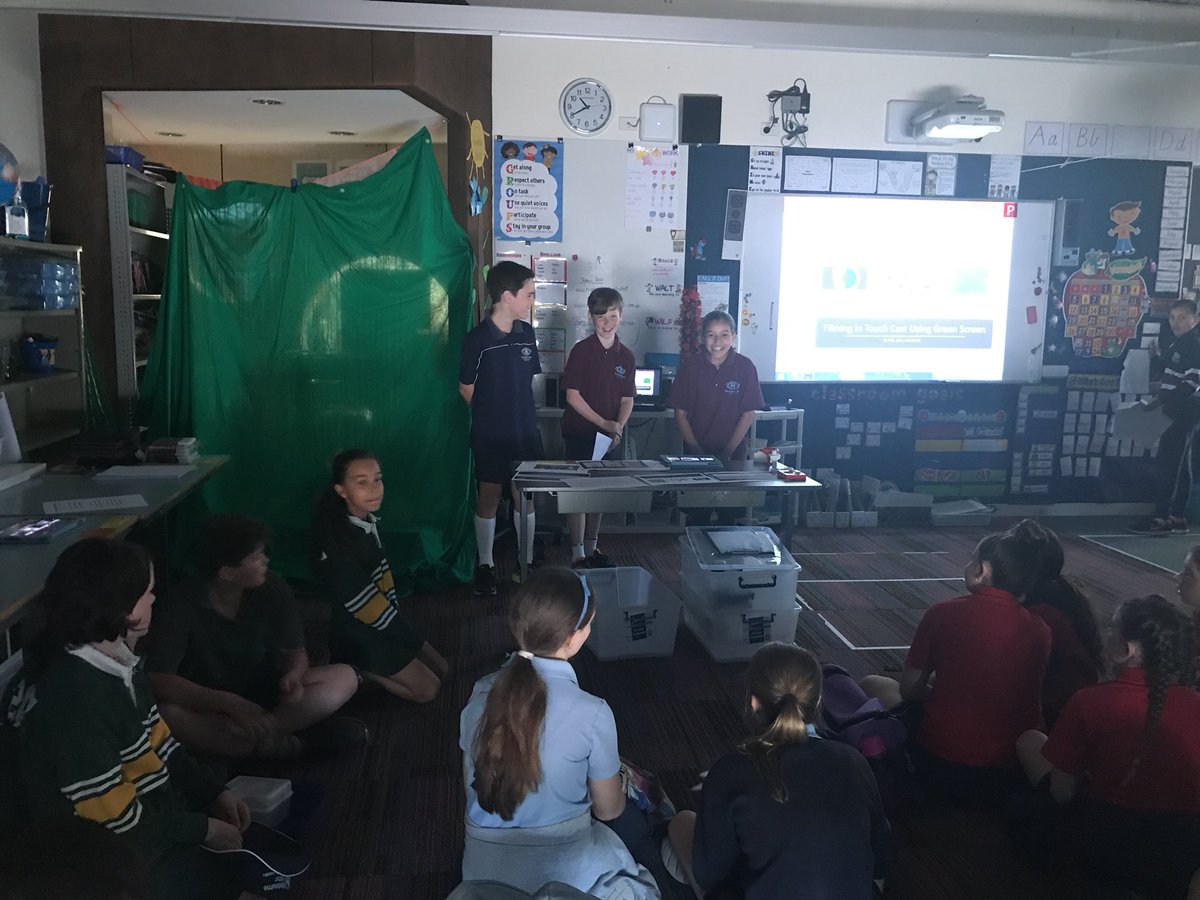 RowellynPark's tweet photo. First workshop with students from other schools at the #digitech17 Conference https://t.co/ZYyjZDAVzR