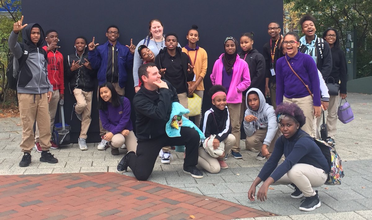 SciBeatty's tweet photo. Had a Balst at the @NatlAquarium  with this crew! Excited to do it all over again tomorrow. #deerparkproud @a_wiegmann #teamdeerpark #dpmms https://t.co/45UqH7MAbq