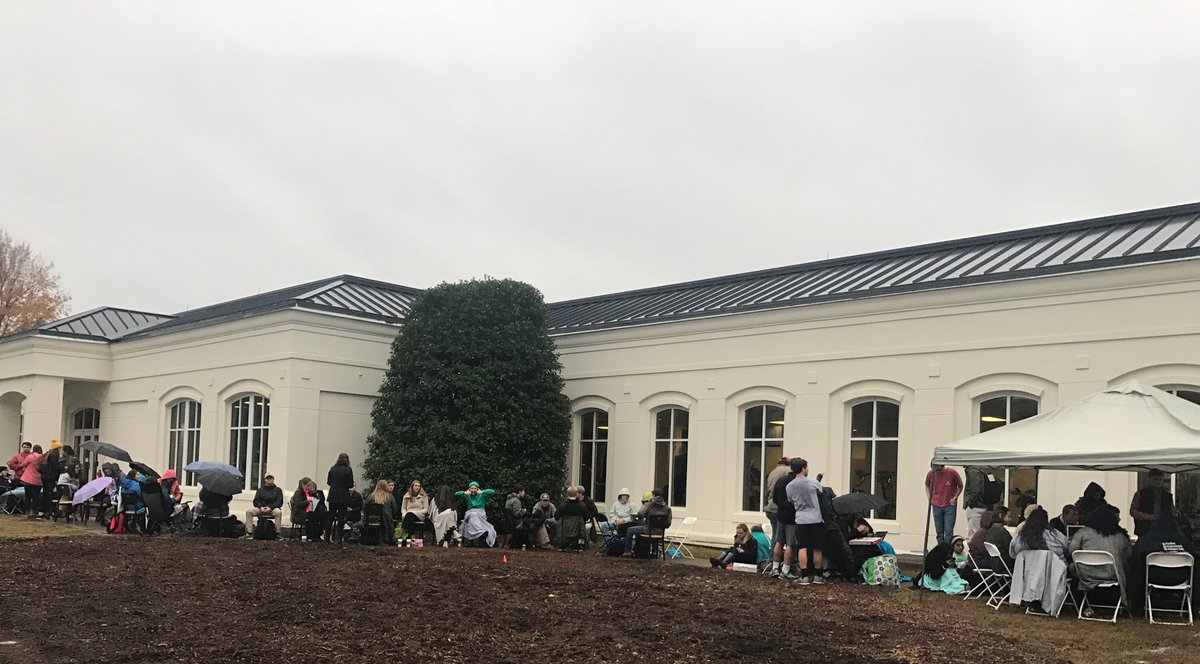 WoffordMBB's tweet photo. Students out the door waiting for tickets to our HOME OPENER on Friday vs South Carolina! #SOLDOUT https://t.co/hDlwXeUBXu