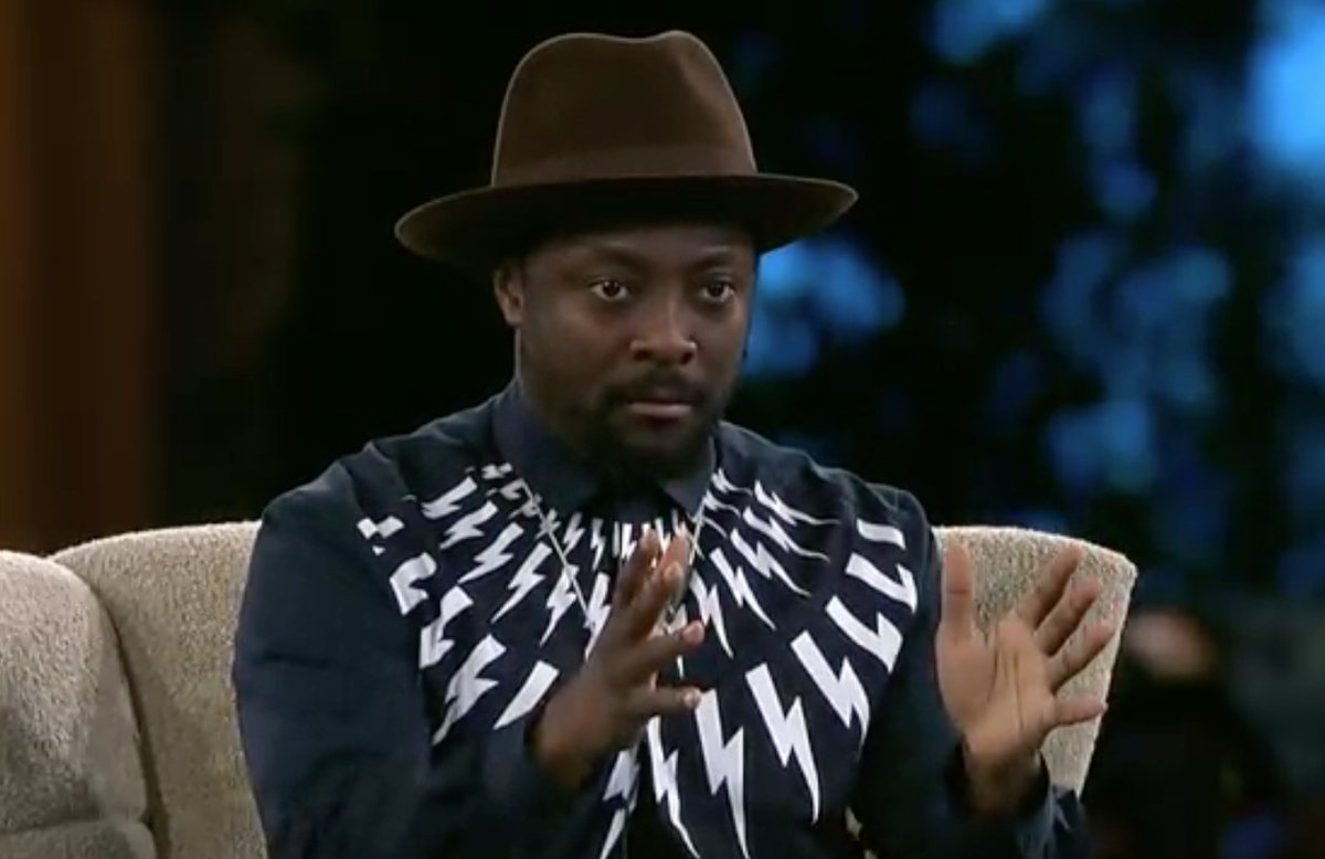 DocuSignIMPACT's tweet photo. "Geek is now chic. There is a new geek." @iamwill at the #DF17 #equality keynote. https://t.co/auLmCgjEyD #DSFrontRow https://t.co/9NtvTEkByS