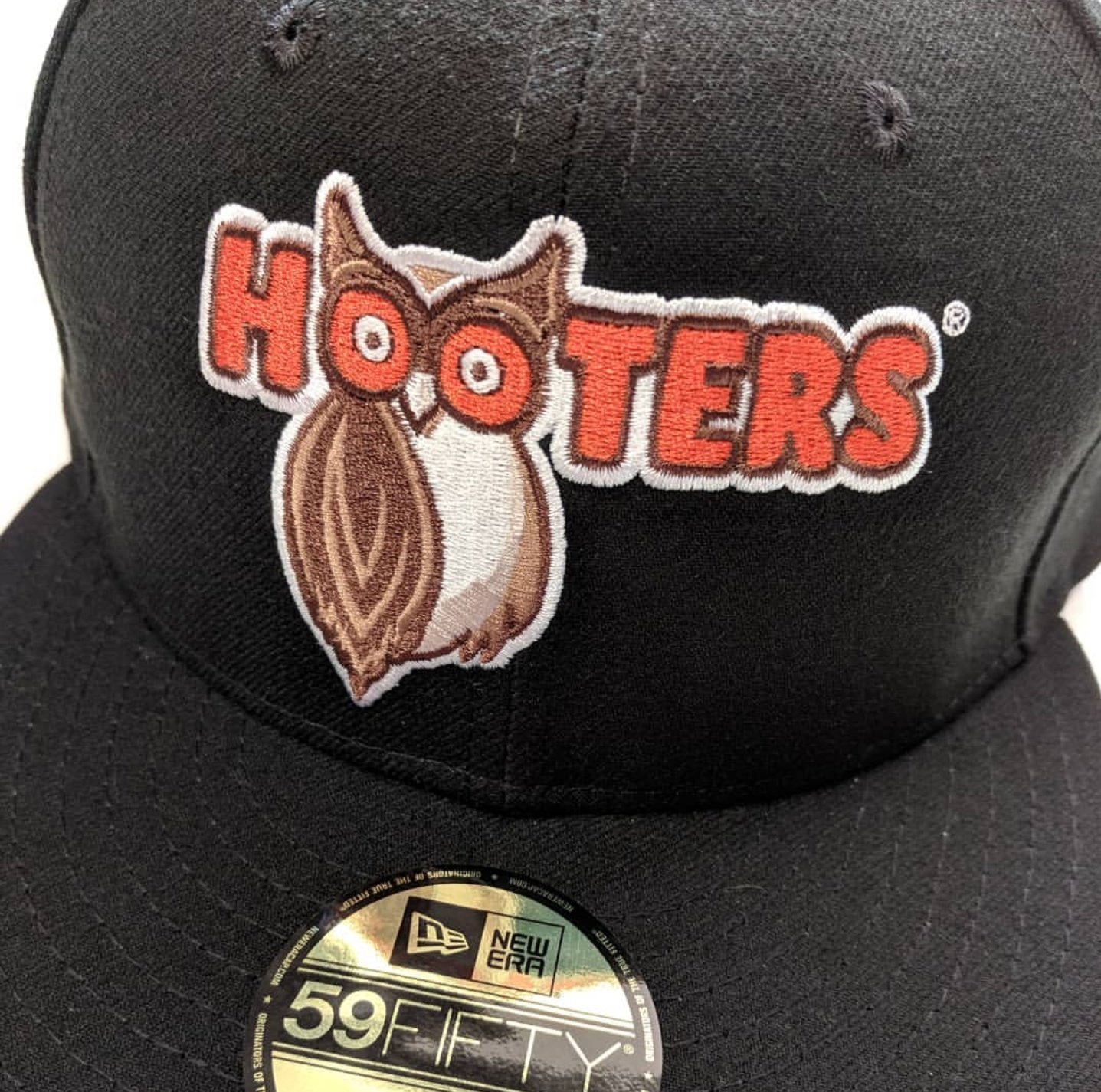 hooters new era hat