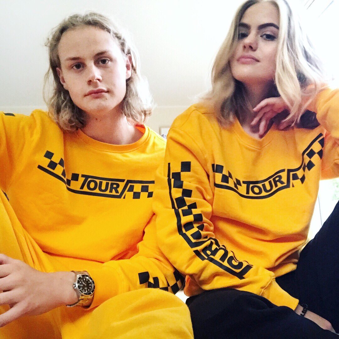 niklaslarsendk's tweet photo. Vi elsker vores merch! ❤️ #PurposeTour #justinbieber #StadiumTour #StadiumTourMerch #PurposeTourMerch https://t.co/UWA9mBF9Go