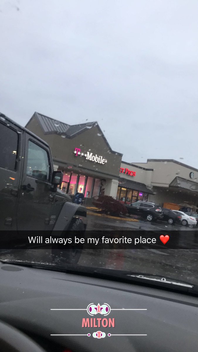 TMobileToni's tweet photo. Never forgot where you came from 😌 #thankyou #mobileonellc https://t.co/B7PfrgPy7q