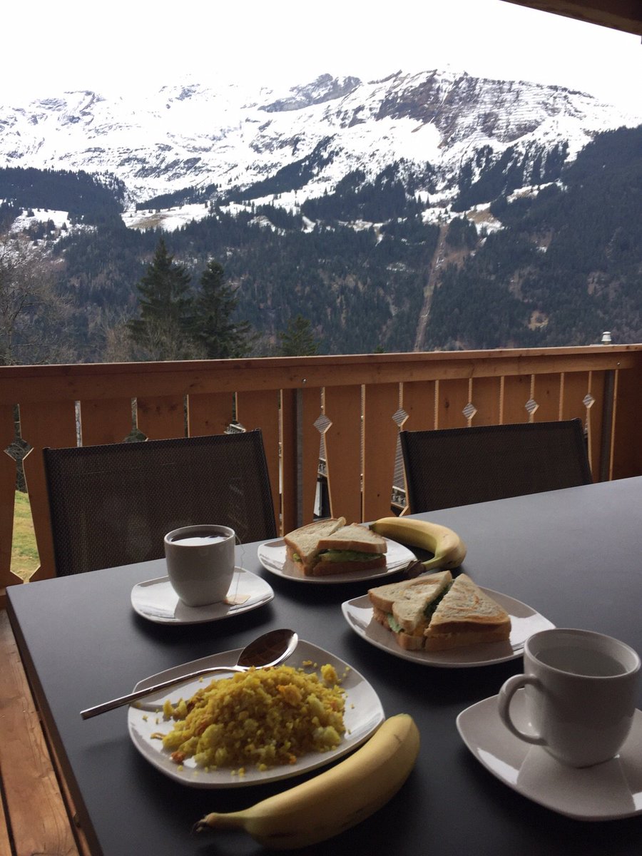 LinkProNovastar's tweet image. #Vacation #HolidayDestinations #Switzerland #BreakfastInSwitzlerand #ReadytoGo #SweetPlace #TheAlps breakfast to go
